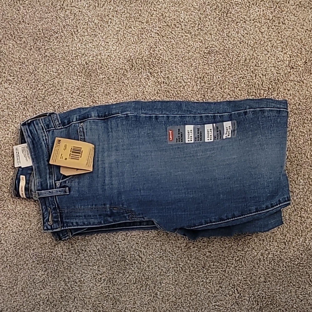 Levi's High Rise Skinny Jean 721